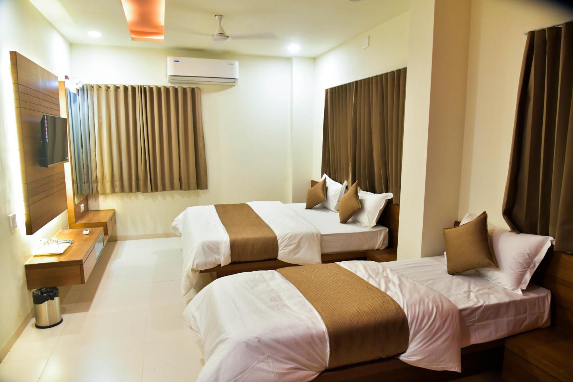 Hotel Ashooka Inn Gandhinagar Eksteriør billede