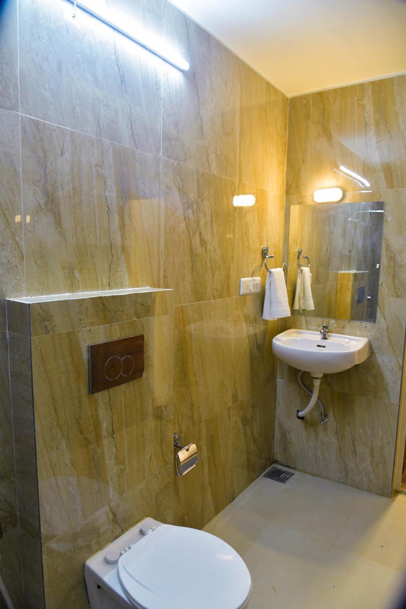 Hotel Ashooka Inn Gandhinagar Eksteriør billede