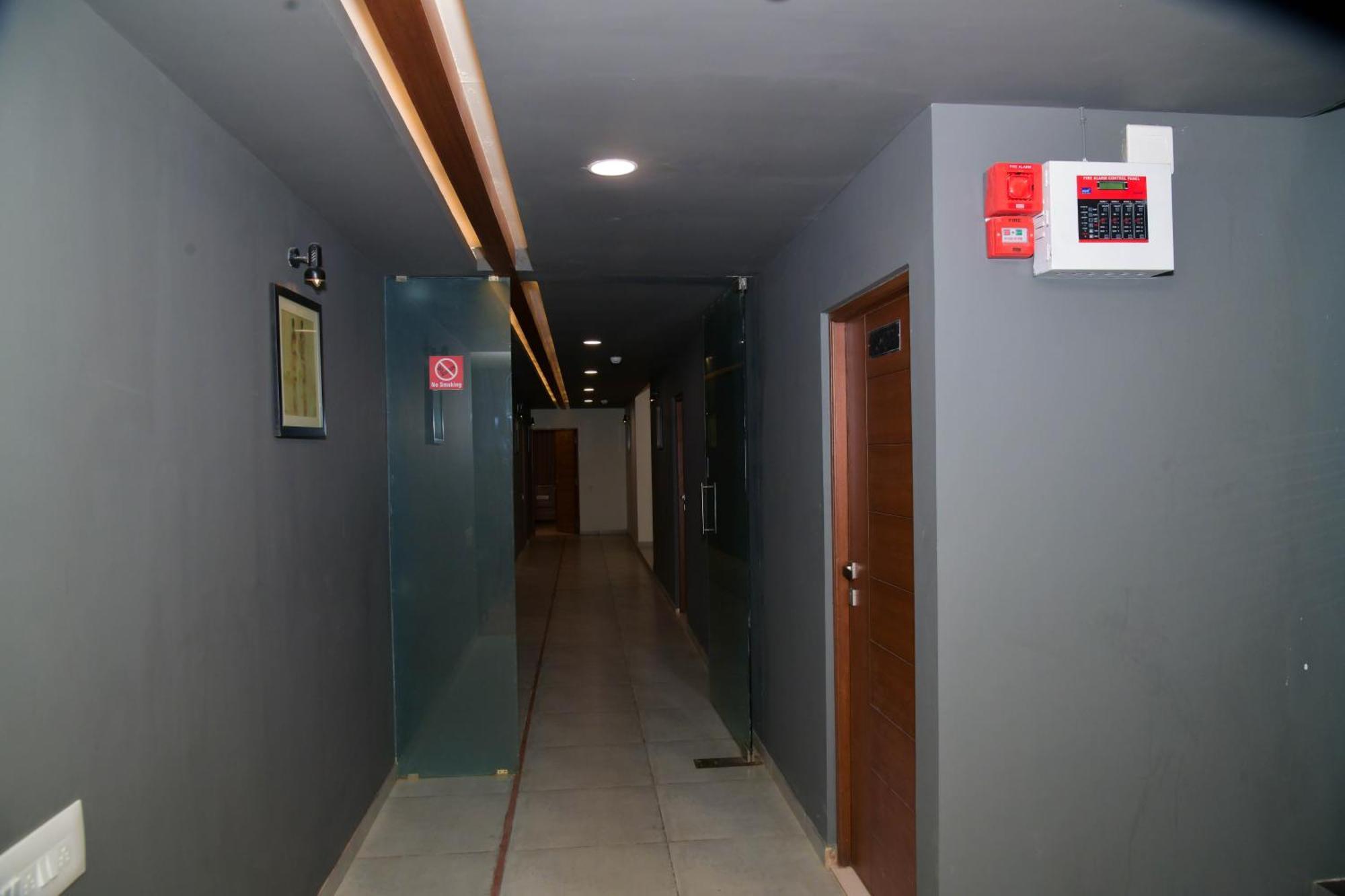 Hotel Ashooka Inn Gandhinagar Eksteriør billede