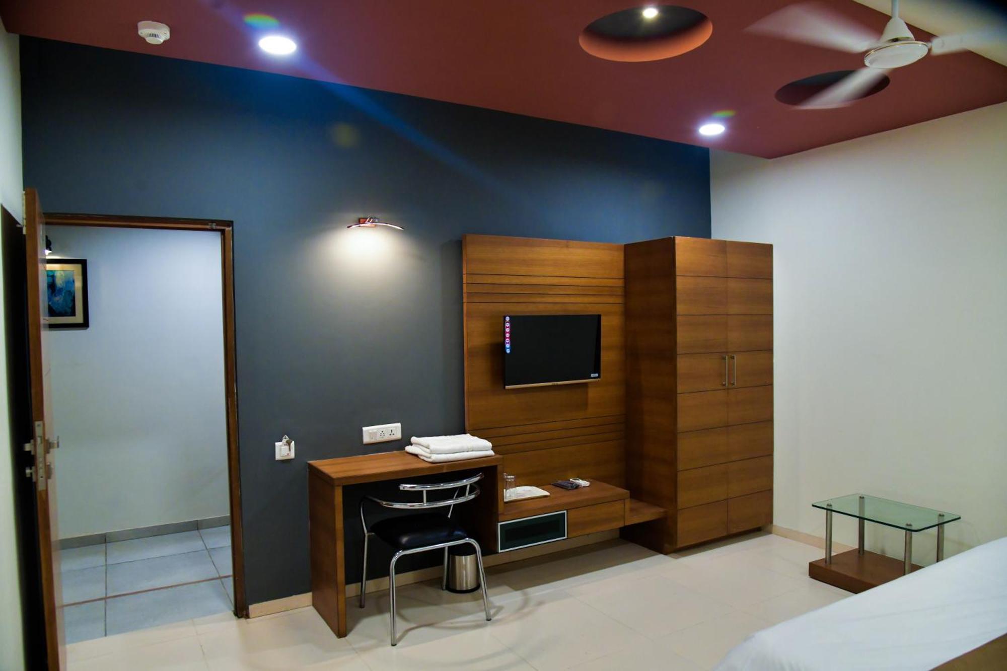 Hotel Ashooka Inn Gandhinagar Eksteriør billede