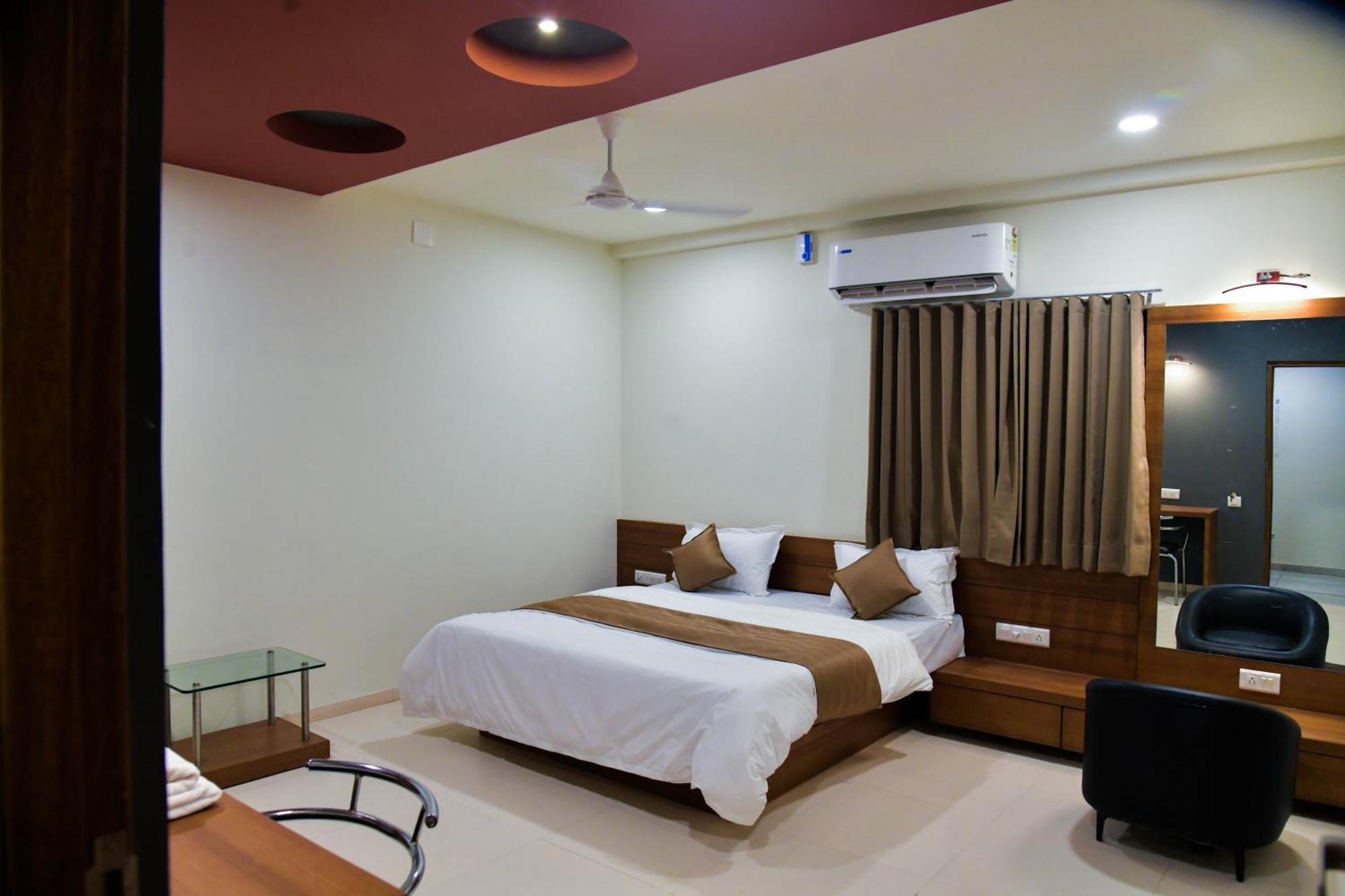 Hotel Ashooka Inn Gandhinagar Eksteriør billede